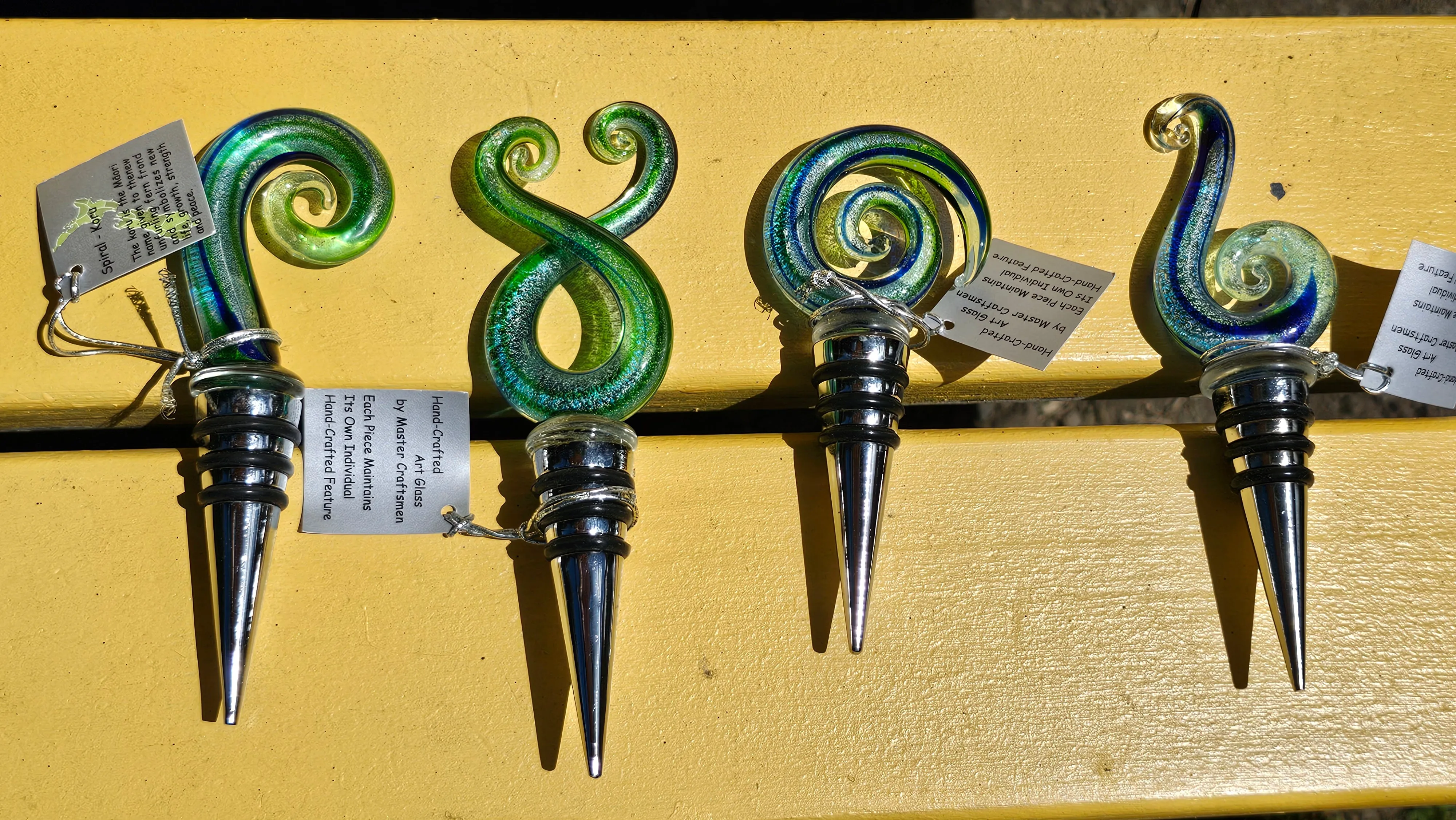 SALE🔥KIWIANA GLASS BOTTLE TOPPERS singular or set of 4