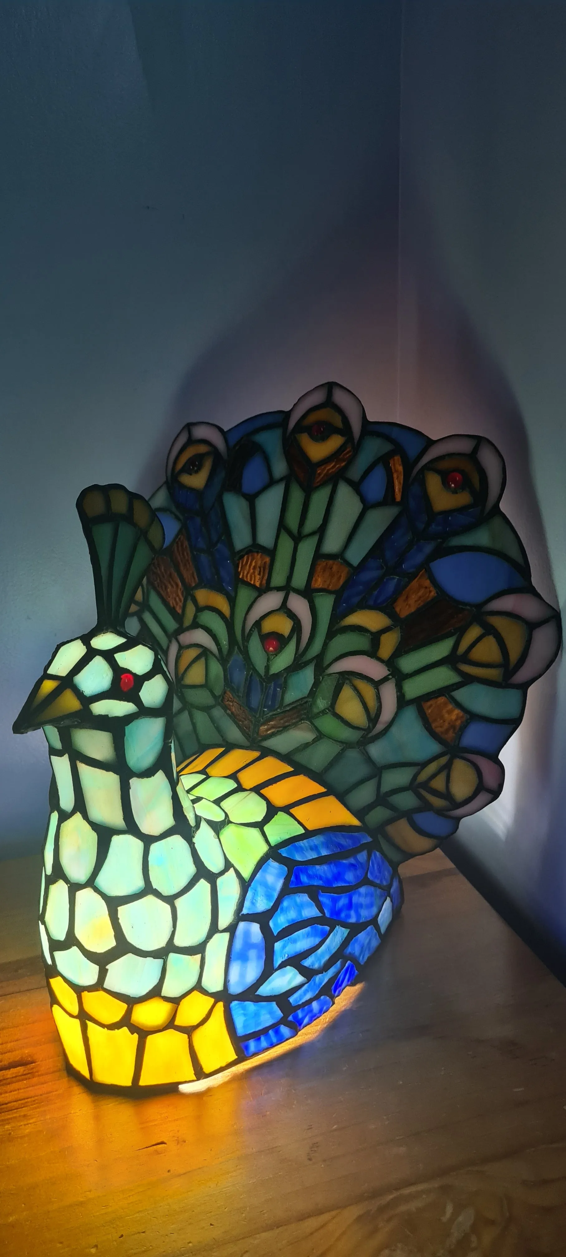 Sale💥PEACOCK STAINED GLASS LAMP